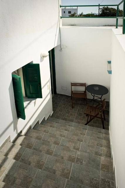 Akrothalassia Adamantas Exterior photo